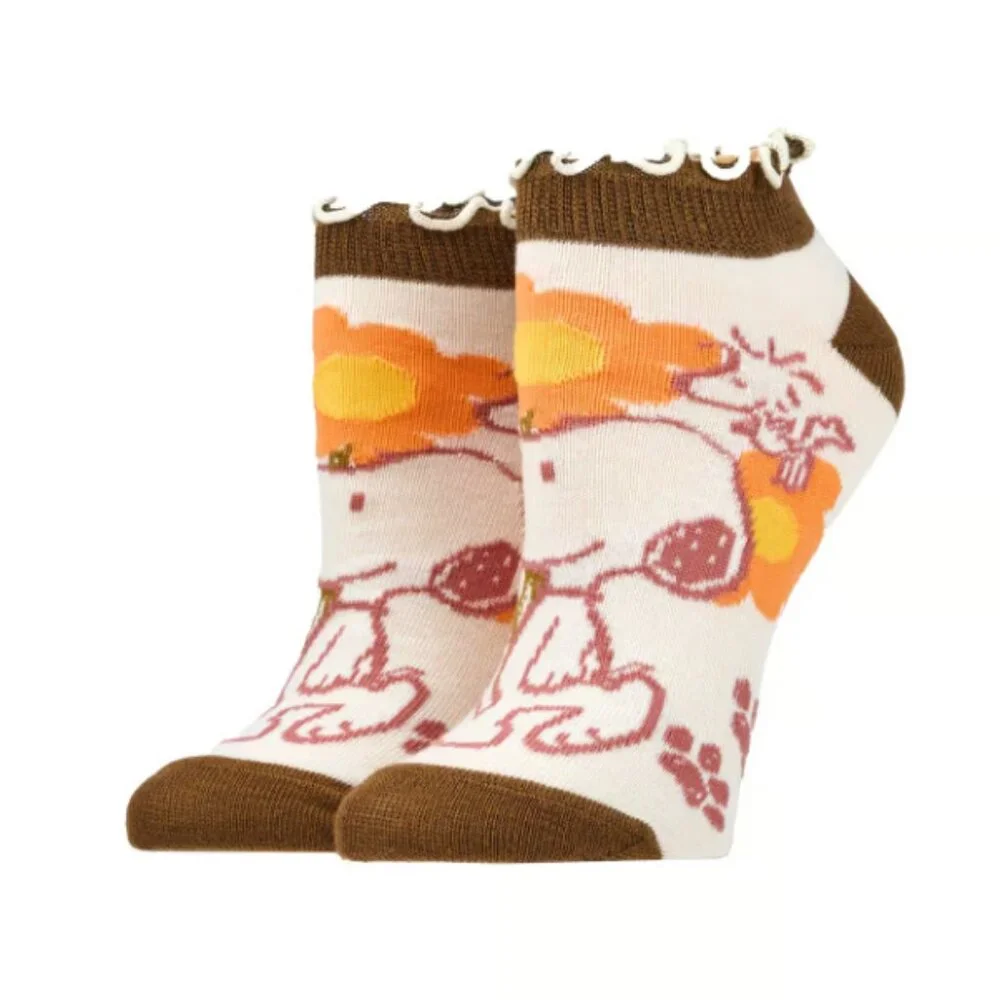 Peanuts Snoopy 2 Pair Adult Ruffled Ankle Sock Set